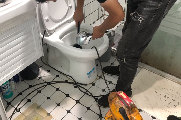 路南疏通下水道