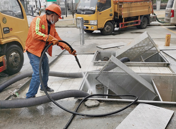 路南隔油池清理